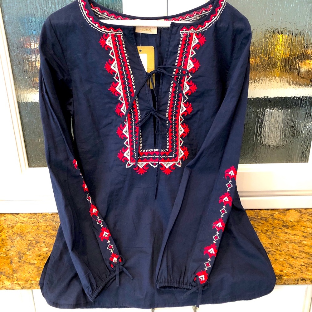NWT Rungolee Georgina Navy & Pink Embroidered Top
